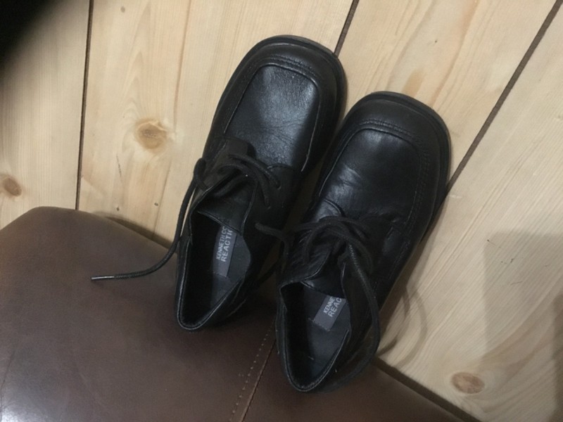 Kenneth Cole Reaction Young Boys 10.5M Black T Flex SR Leather Dress Shoes