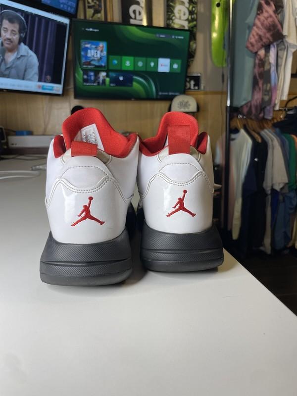 Kid's Air Jordan Jordan Maxin 200 Basketball Shoes 6.5Y