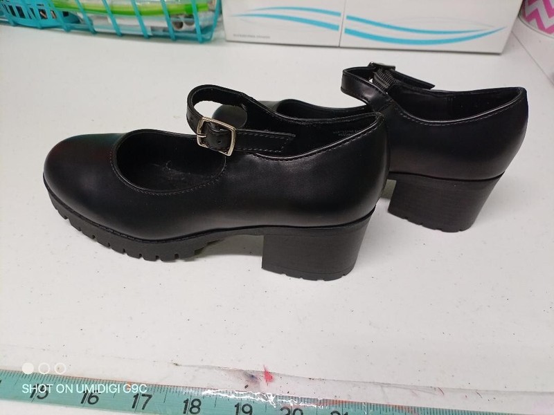 Kids Girls Shoes Various Sizes