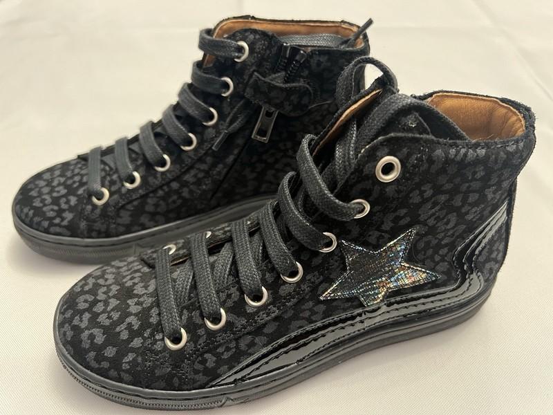 Kids Leather Ankle Boots W/side Zip. Made In Europe. Never Worn