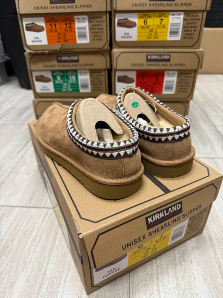 Kirkland “Unisex Shearling Slippers” Natural Comfort Genuine Sheepskin (Tan) NEW