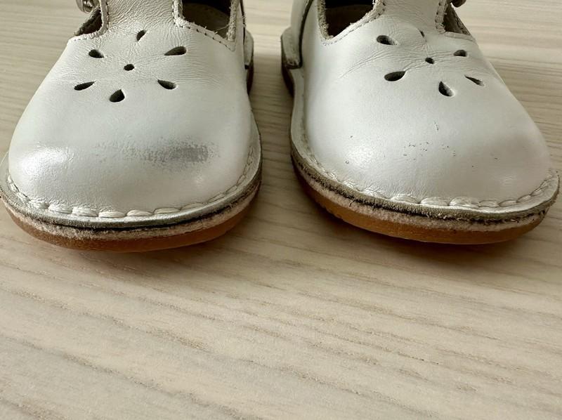 L'Amour Joy Classic Toddler Girl White Mary Jane Shoes Size 7