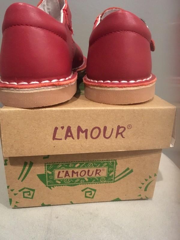 LA’MOUR Joy Classic T-Strap MaryJane Little Girls 9M Navy & Brown Available