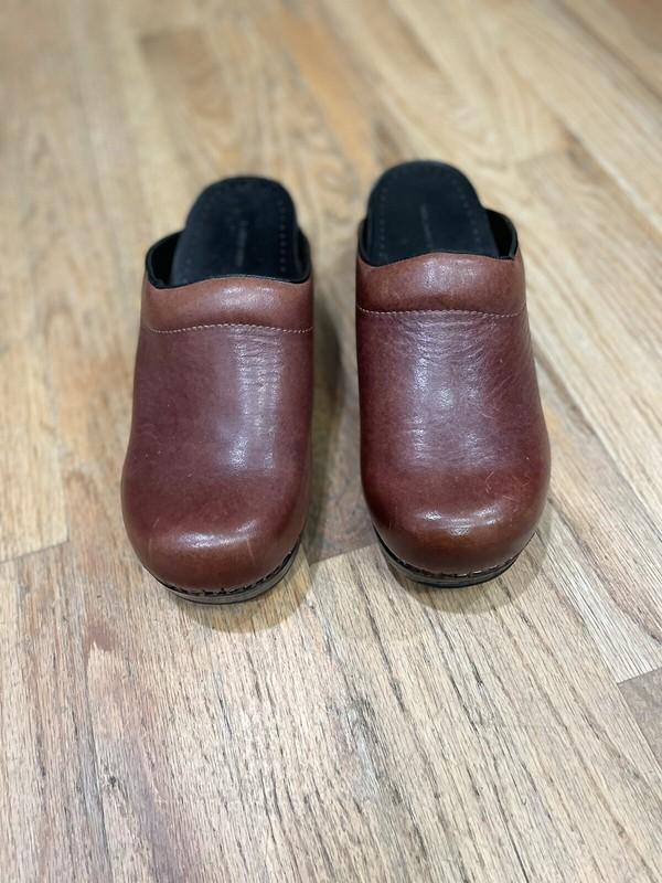Lands End Womens Leather Clogs Mules Shoes SIZE 9B 393340 Slide Ons Y2K Brown