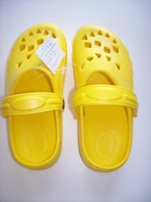 Leisure Ways Clogs Eva Molded Girls Shoes Sandals LG 1-2 Yellow New