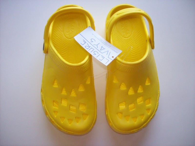 Leisure Ways Clogs Eva Molded Girls Shoes Sandals LG 1-2 Yellow New