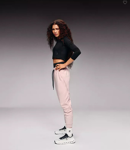 Limited Stock ON Women's Cloudtilt Low Top Sneakers - Black/Ivory NEW WITH BOX