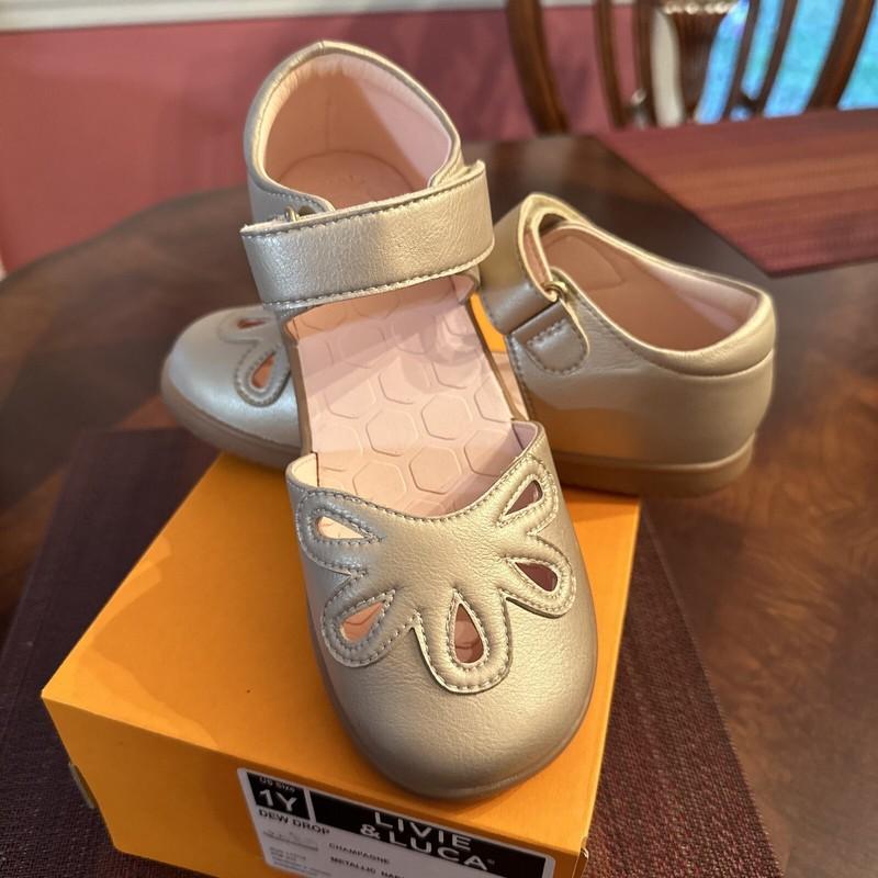 LIVIE & LUCA PETAL 2.0 DEW DROP Shoe~ Mary Jane ~ Champagne ~ sz 1Y~ New In Box