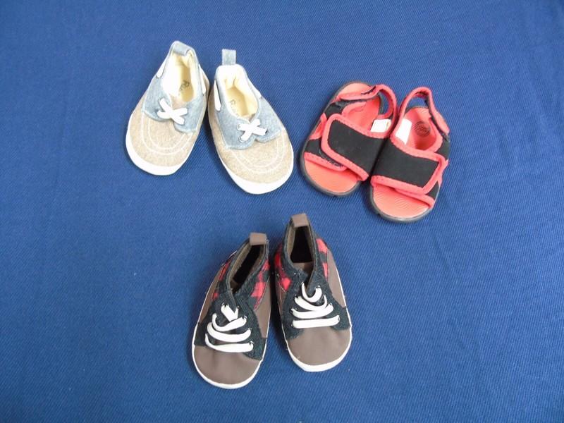 Lot of 3 pairs Baby Shoes Sz 3-12M: Osh Kosh B’gosh Rising Star Wonder Nation