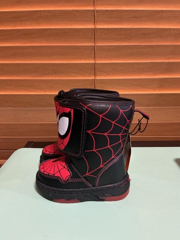Marvel Spiderman Light-up Insulated Mid-Calf Slip-on Winter Boots Boys Size 6