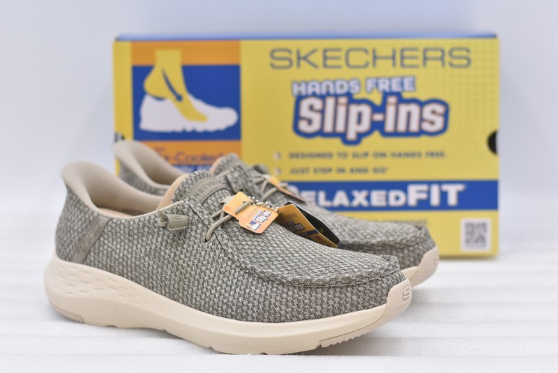 Men's Skechers Parson Arcadian Slip-In Slip-In Sneaker Taupe Size 9.5. 205343