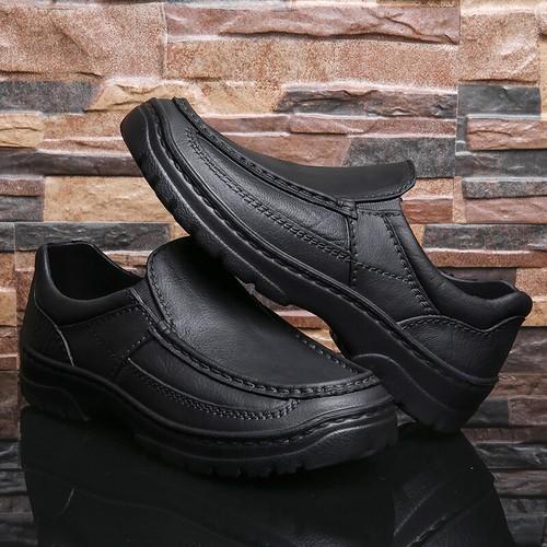 Men's Work Shoes Restaurant Kitchen Water Oil Resistant Non-Slip Black Slip-On