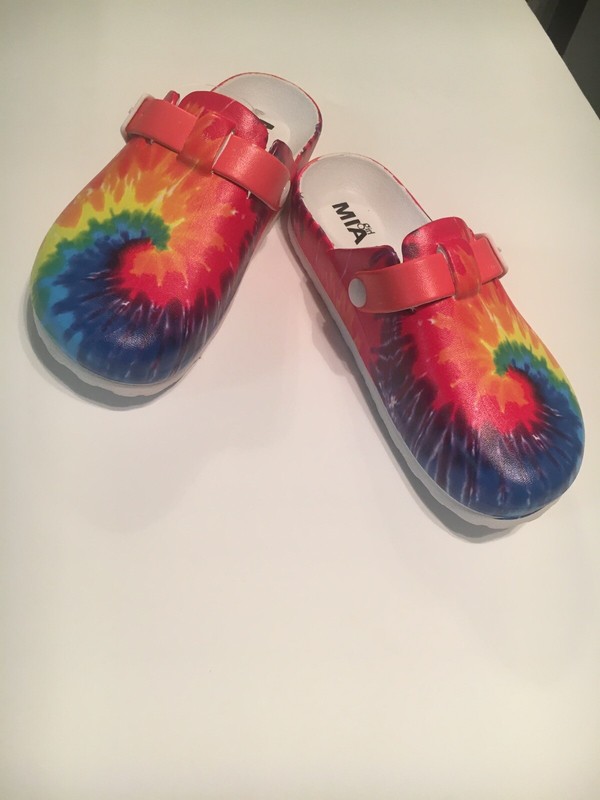 MIA Girl Classic Tie Dye SANDAL SIZE 4