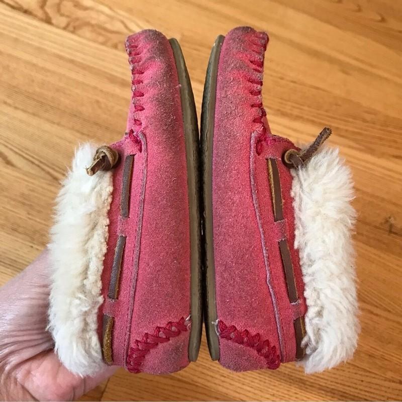 Minnetonka Moccasins Charley Slippers Toddler Little Kid Dark Pink Girls Size 7