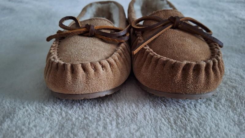 Minnetonka Moccasins Slippers Girls Sherpa Lined Leather Upper Suede Size 4 New
