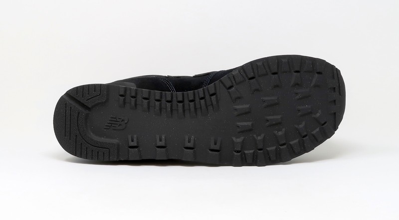 [ML574EVE] New Balance Men's 574 Core Classic Shoes Sneakers - Black/Black