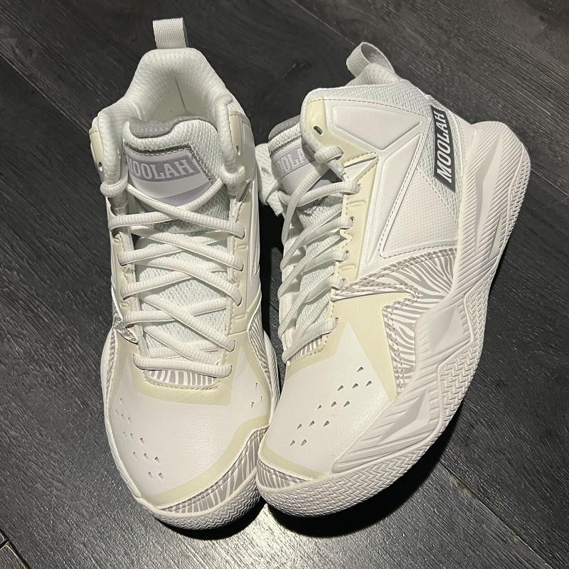 Moolah Press Break White Basketball Shoes Youth Size Brand New No Box