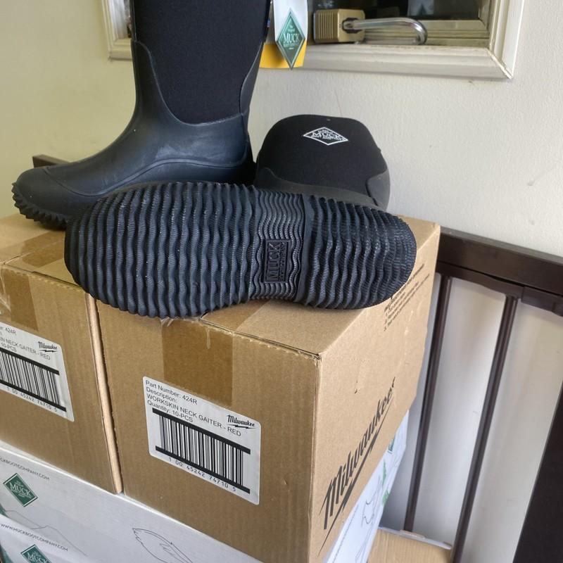 Muck Boot KIDS Youth SIZE 1 Black New In Box