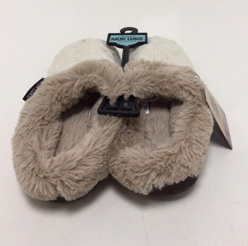 MUK LUKS Women's Suzanne Slippers Ivory And Wine/mocha Mousse Size M LOT OF 2