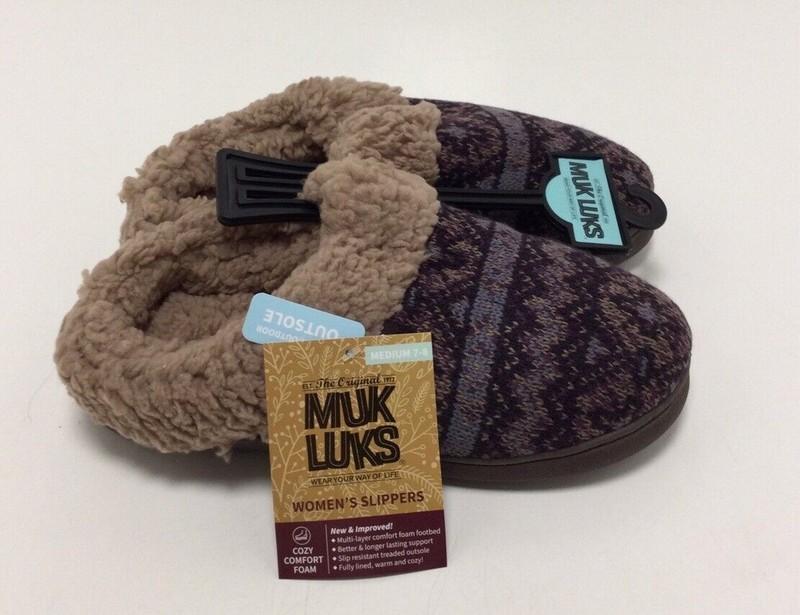 MUK LUKS Women's Suzanne Slippers Ivory And Wine/mocha Mousse Size M LOT OF 2