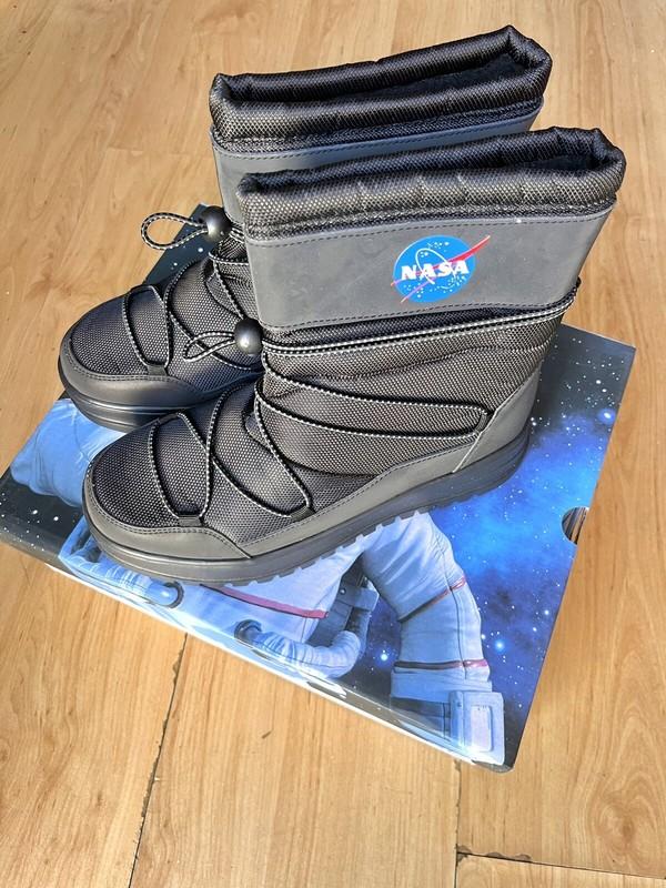 NASA Black Winter Snow Boots Kids Boys 6M 7M 11M