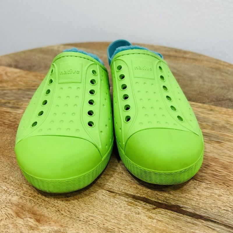 Native Jefferson Shoes Girls 10 Cozy Slip On Green Turquoise Ankle Strap C10