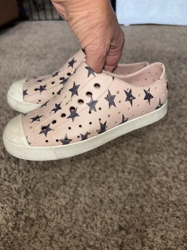 Native Toddler Girl Sz. 13 Peach Star Design Classic Pair. Cute