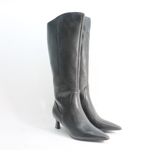 Naturalizer Women's Deesha Knee High Boots Floor Sample Naturalizer Women's Deesha Knee High Boots Floor Sample