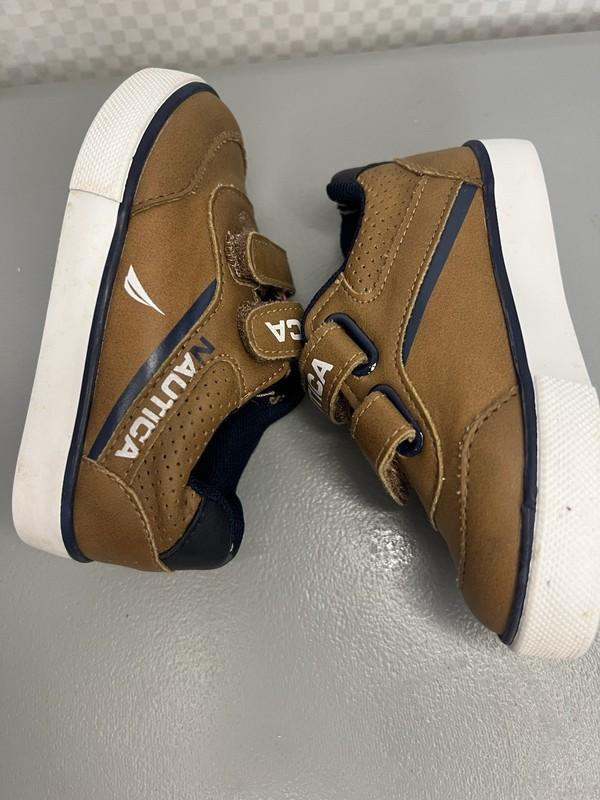 Nautica Brown Bait Hook Toddler Boy shoe size 7 Brown Blue And White