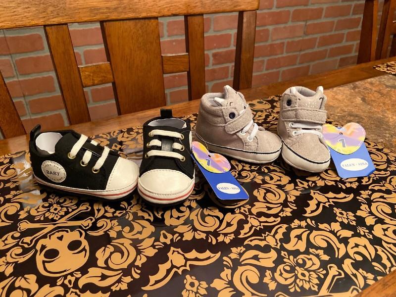 NEW 2 Pair of Valen Sina Baby Shoes Infant - Size 1 Sneakers