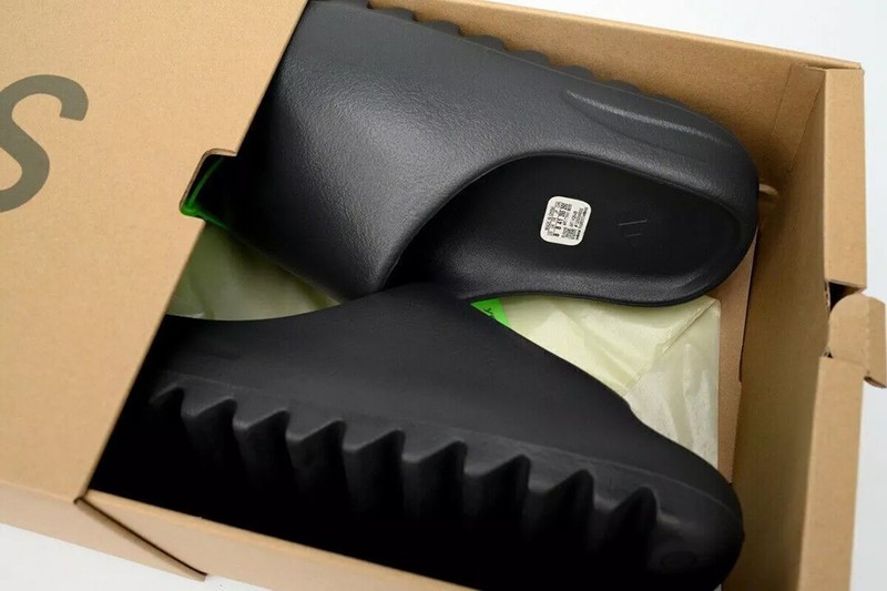 New Adidas Yeezy Slide Onyx HQ6448 Unisex Slipper Sandal Size 4-13 Without Box