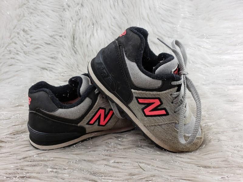 NEW BALANCE 574 Gray Pink Suede Sneakers Little Kids Size US 8 EUR 25