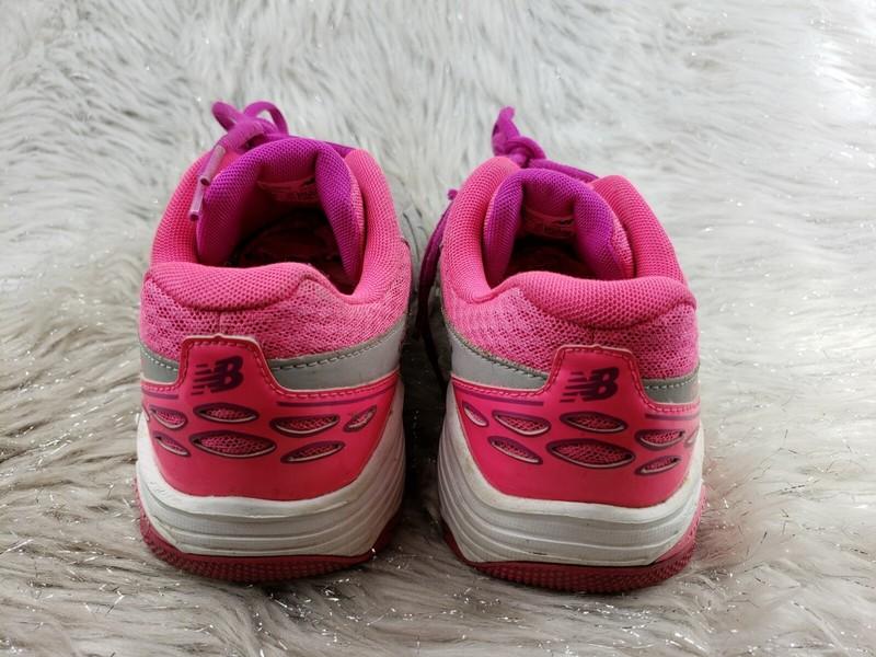 NEW BALANCE 680v3 KR680SAY Gray Pink Running Walking Shoes Size 7 / 40