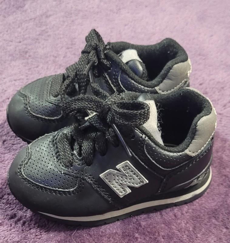 New Balance Black Grey 574 Sneaker Shoes Toddler Size 4 KJ574KK1 M