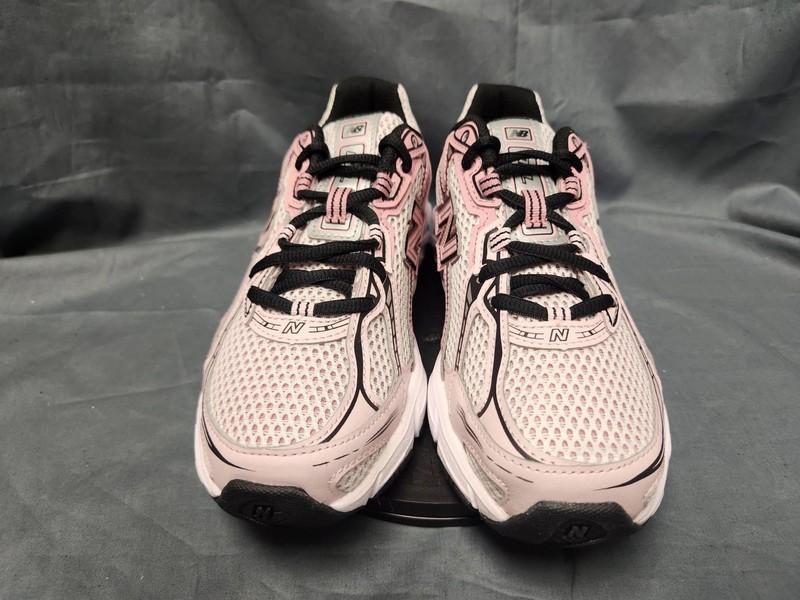 New Balance Girls 740 Sneakers GR740DK Mesh White Pink Size 4.5 NEW NO BOX
