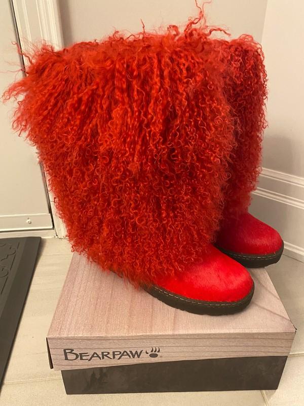 NEW BEARPAW Boetis ll Real Red Lamb Fur Wool Lined Boots Womens Size 8 NIB