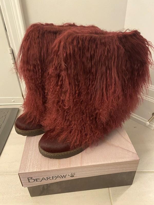NEW BEARPAW Boetis ll Wine Real Lamb Fur Wool Lined Boots Womens Size 8 NIB