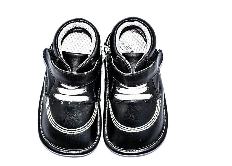 New Black/Navy Squeaky Shoes with Removable Squeaker (for Baby / Toddler / Kid)