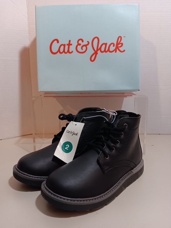 New Boys' Miller lace up chukka ankle Boots - Cat & Jack Black Size 2