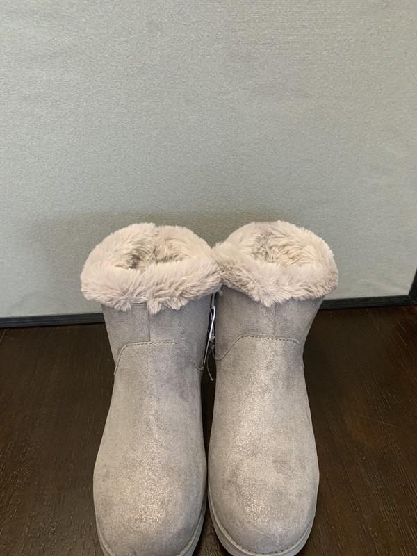New Cat And Jack Winter Boots Girls Size 5
