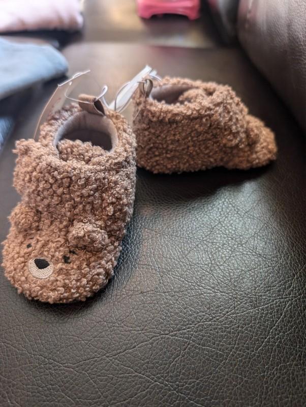 NEW Cat & Jack Infant Slippers Bears Faux Fur Size 3-6m With Tags