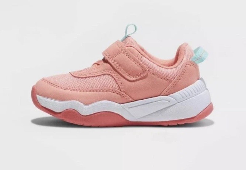 NEW Cat & Jack Pink Toddler Bowie Sneakers Size 5 F143