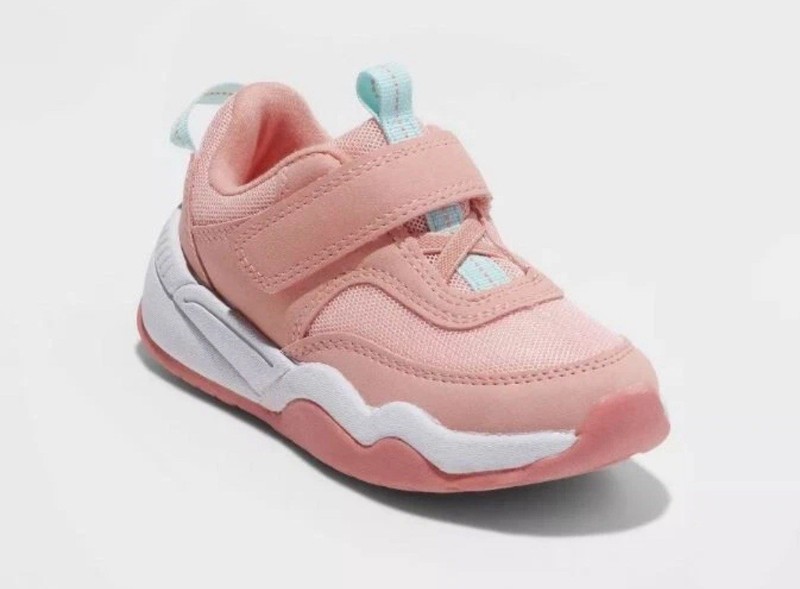 NEW Cat & Jack Pink Toddler Bowie Sneakers Size 5 F143