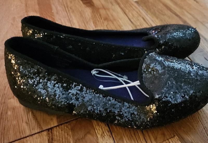 New Cherokee Girl's Sparkle Glitter size 12