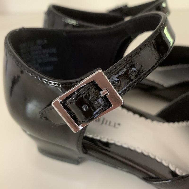 New Christie & Jill Isla Round Toe Dress Shoes Black Size 2M