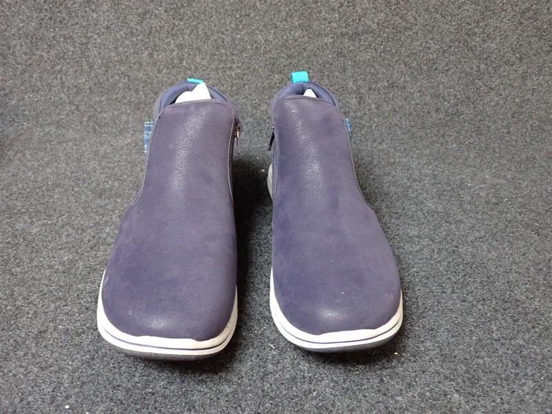 NEW Clarks Breeze Clover Ankle Boot Navy Women's Size 7.5 (SS37)