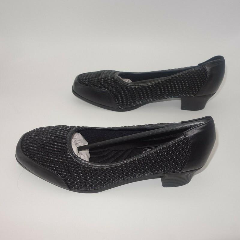 NEW Comfort-well Beacon Stretch-n-Form Pumps Black Square Medium Heel Shoes 7.5
