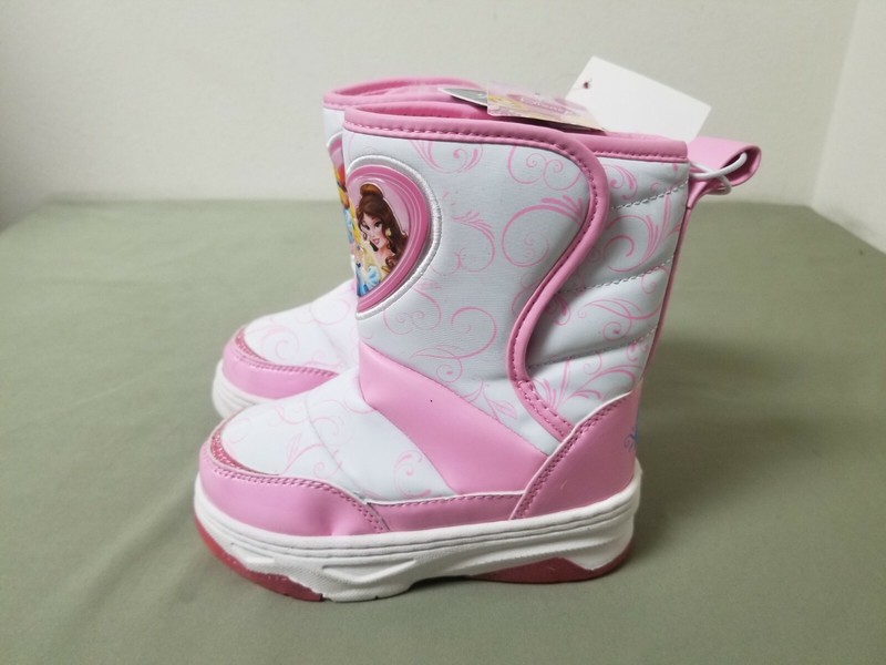 New Disney Princess Girls Infant Light Up Winter Boots