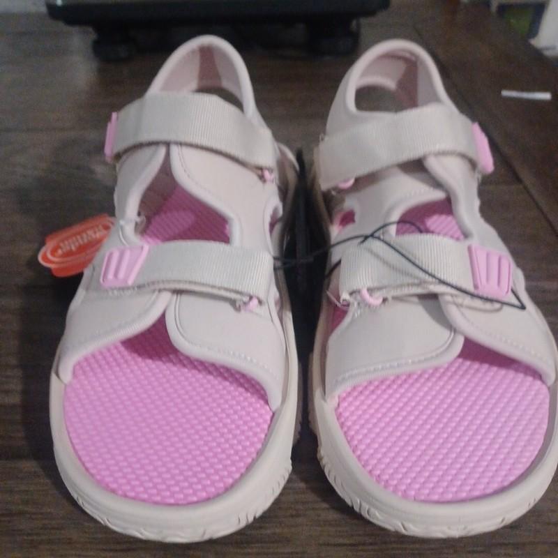 New Girls Nature Sport Lightweight Easy On/off Adjustable Comfort Size 5 Neutral