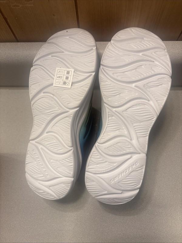 New In Box Skechers Girls Power Jam Sneakers Size 2.5 Black Multi Color Slip On